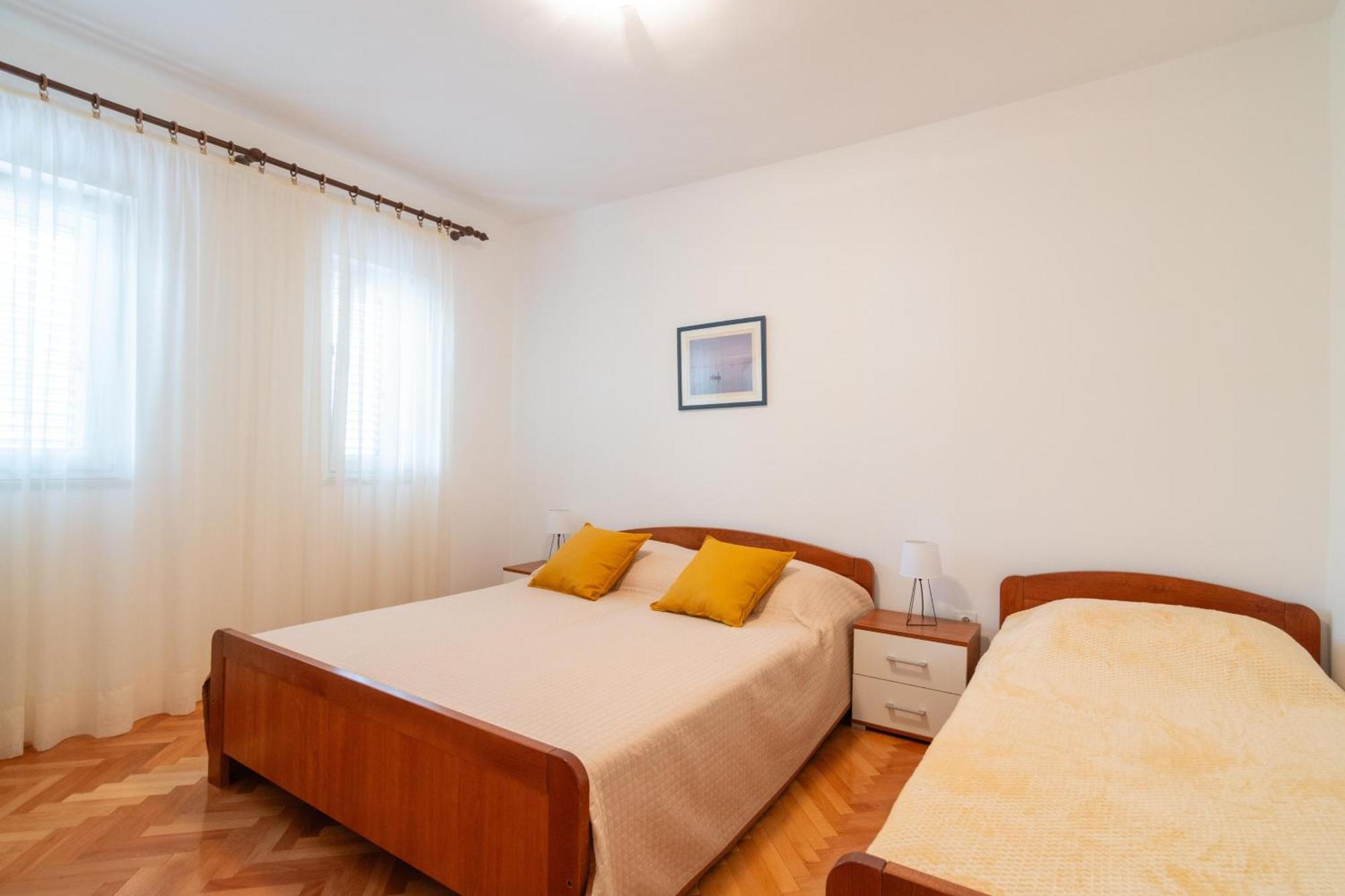 Apartments With A Parking Space Mandre, Pag - 18748 Kolan Exterior photo